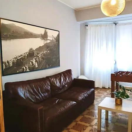 Segundo Antolin Yellow Door Apartment *