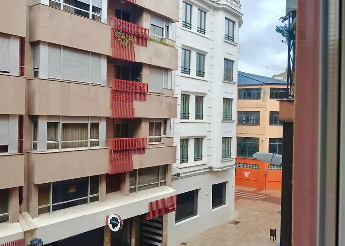 Segundo Antolin Yellow Door Ponferrada